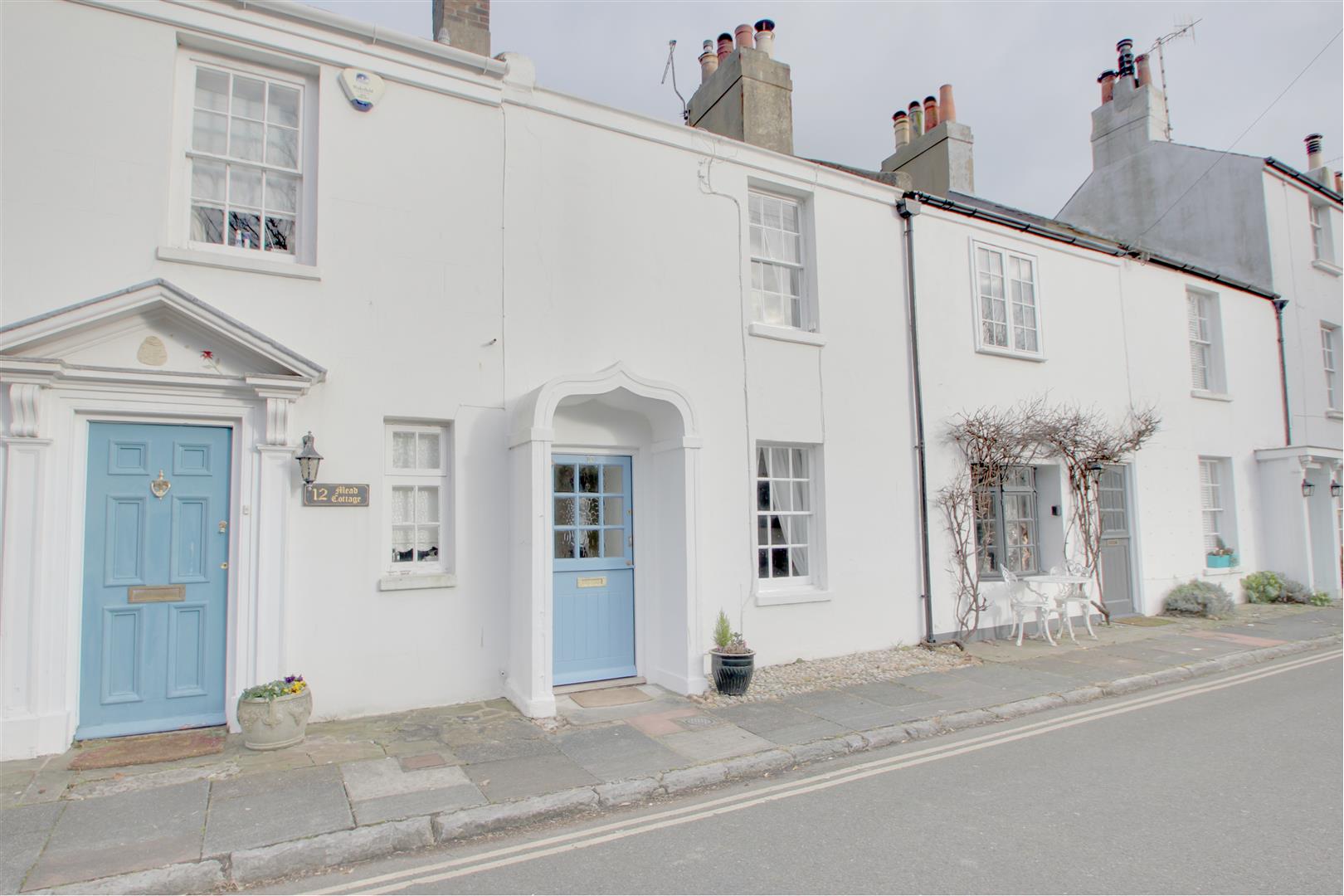 Property in Warwick Place, Worthing, West Sussex, BN11 3EU