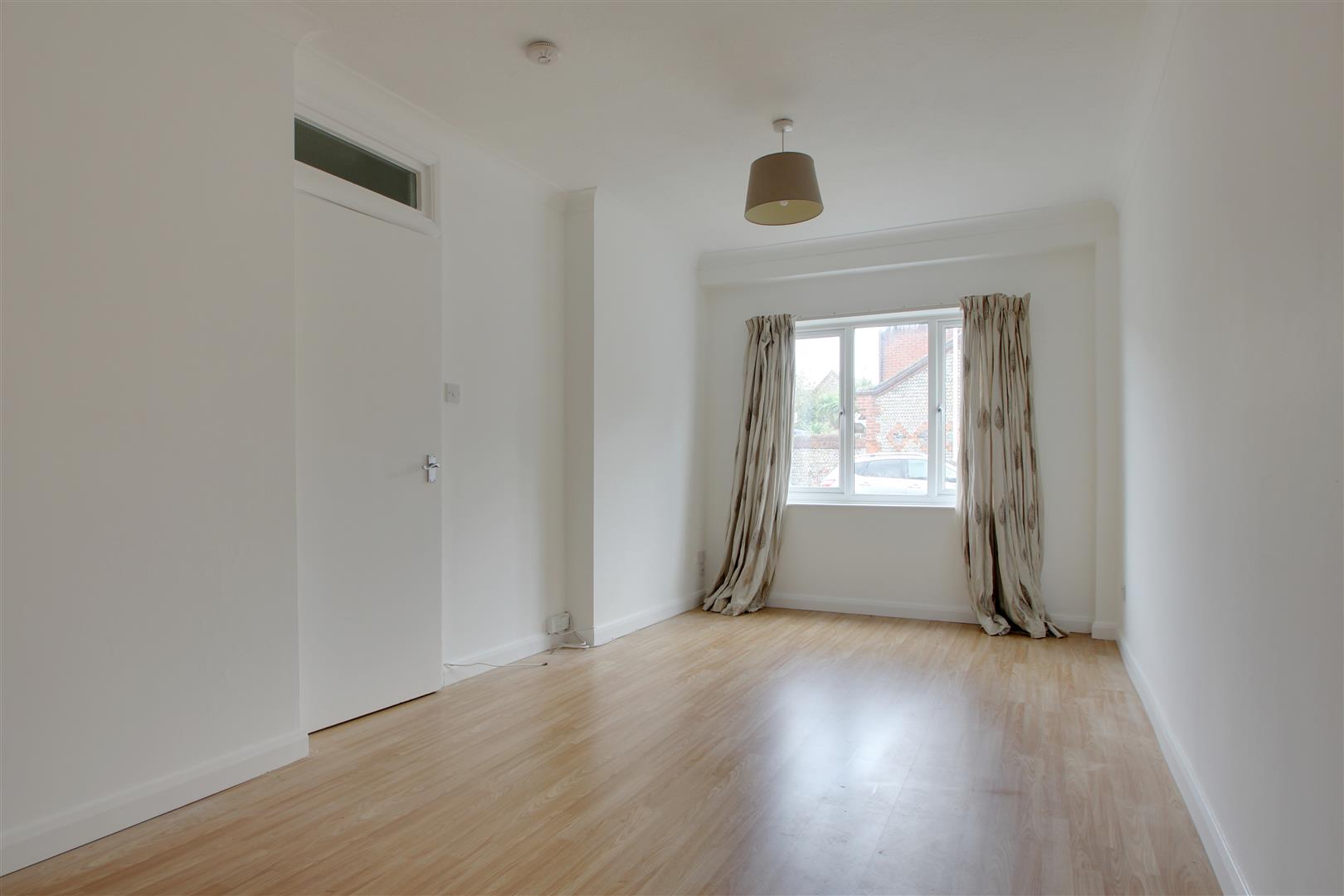 Property in Cobden Road, Worthing, West Sussex, BN11 4BD