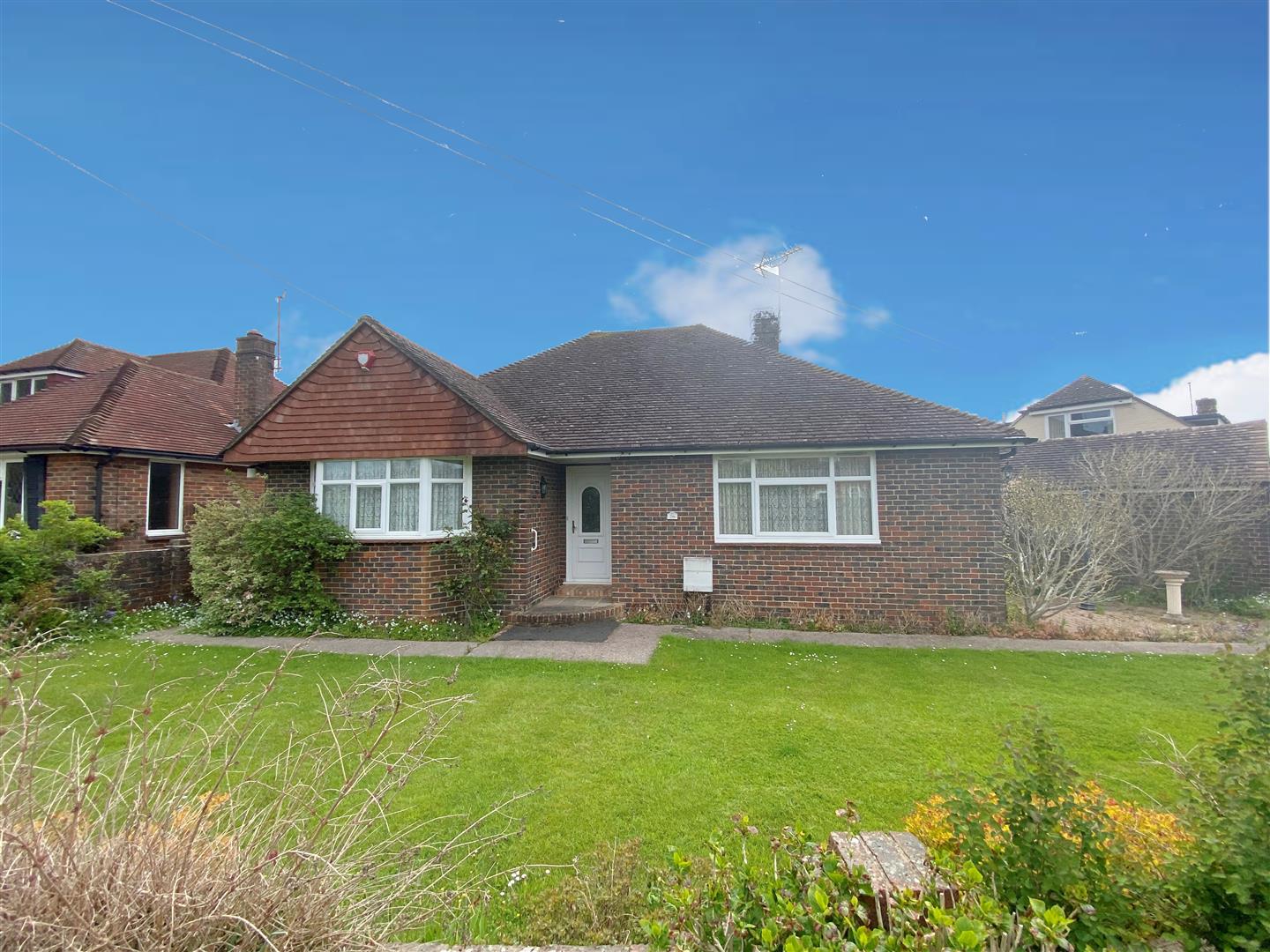 Property in Sea Lane Gardens, Ferring, Worthing, West Sussex, BN12 5EQ