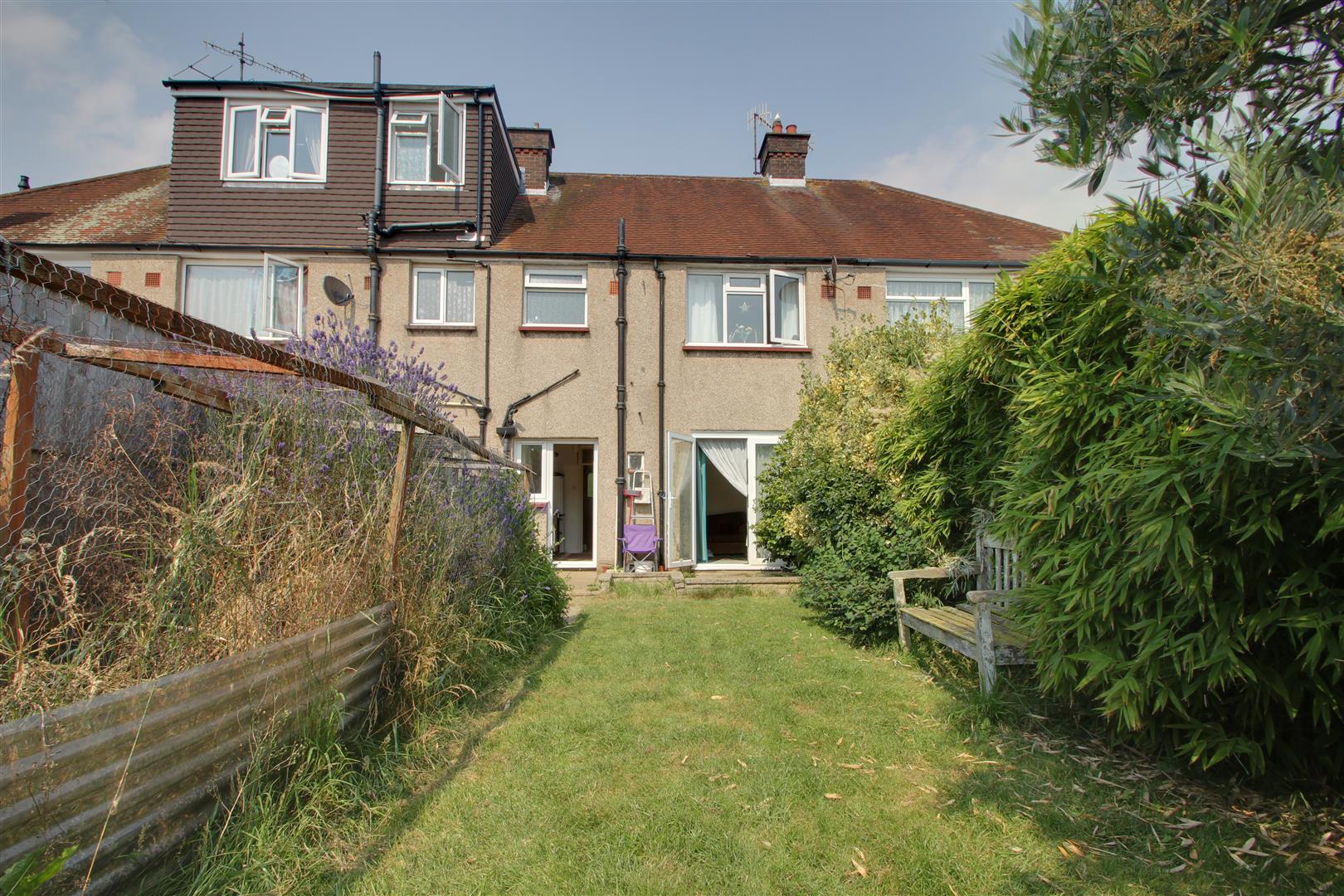 Property in Sackville Way, Worthing, West Sussex, BN14 8BJ