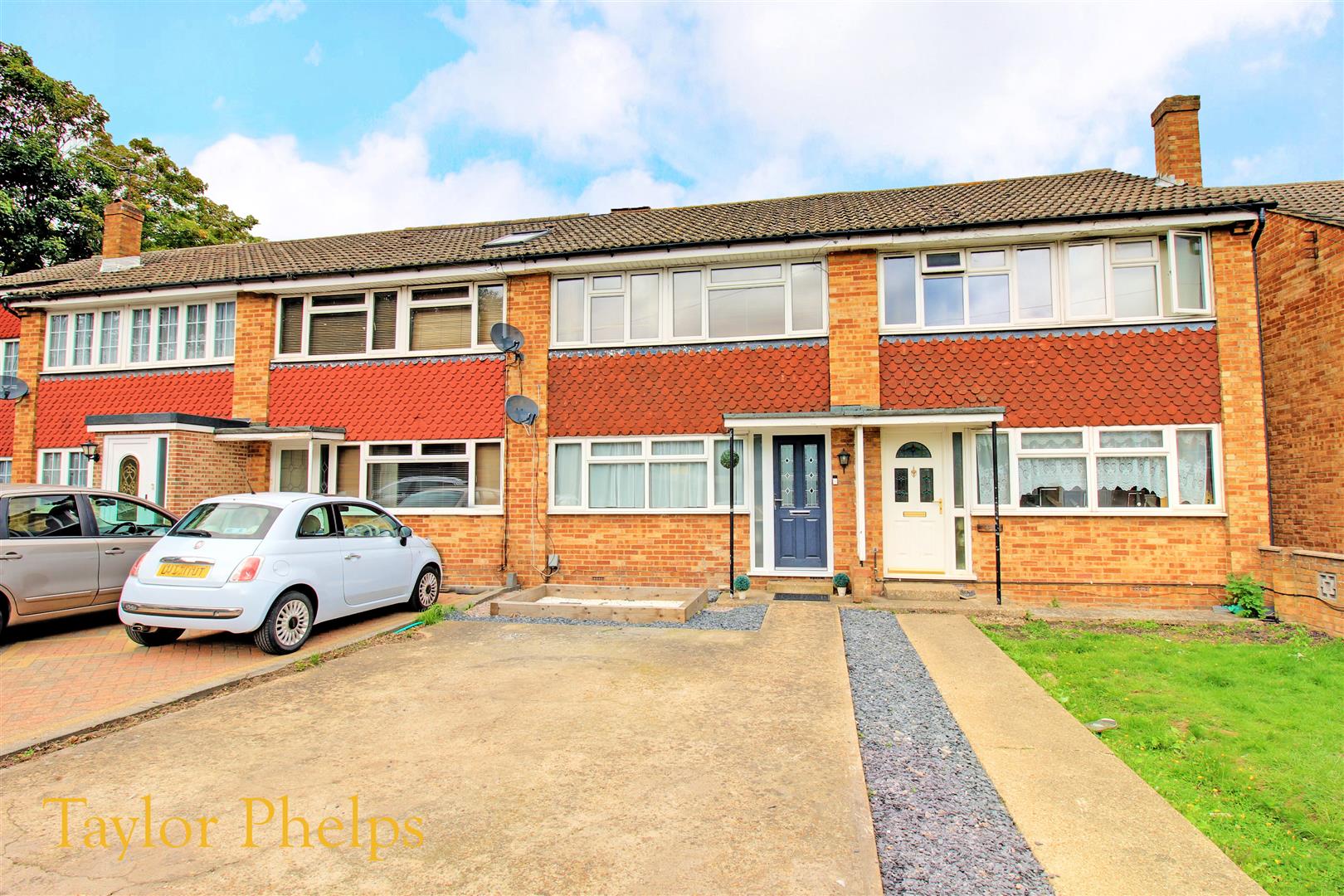 Property in Hobbs Close, Cheshunt, Hertfordshire, EN8 0ED