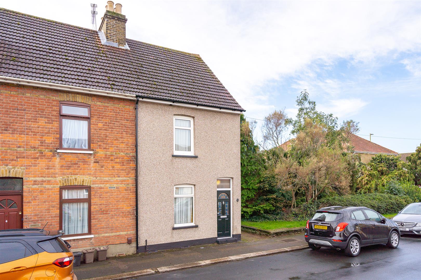 Property in Dewhurst Road, Cheshunt, Cheshunt Waltham Cross