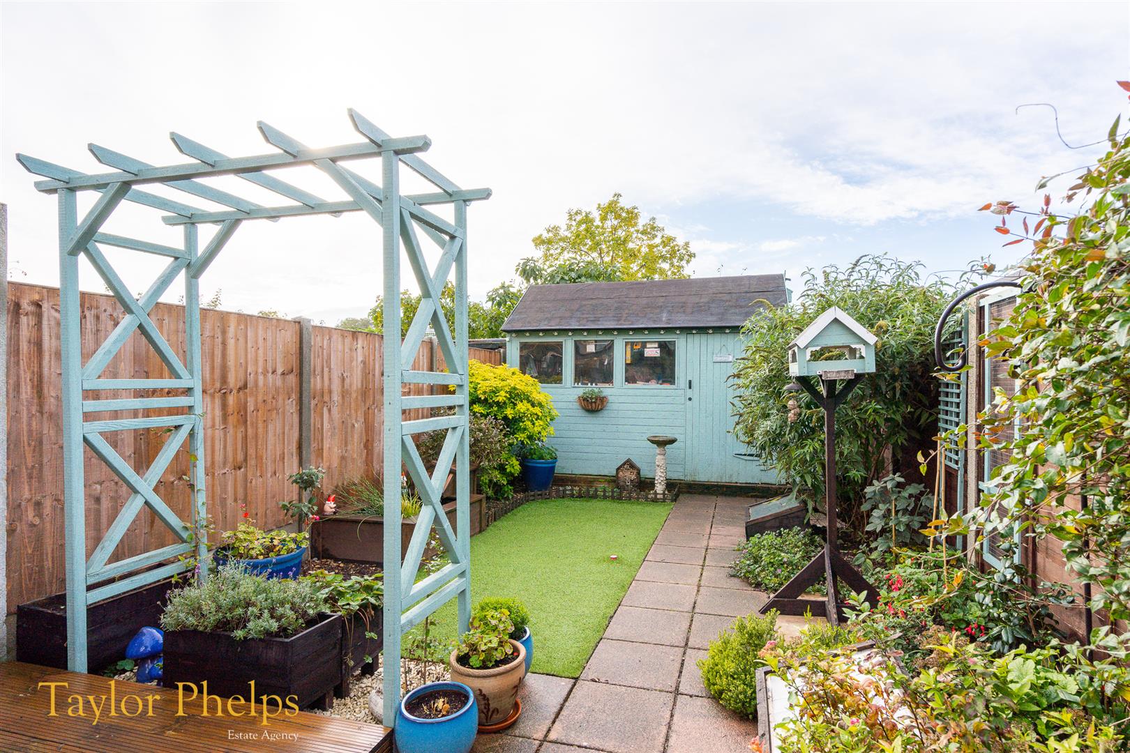 Property in Dewhurst Road, Cheshunt, Cheshunt Waltham Cross