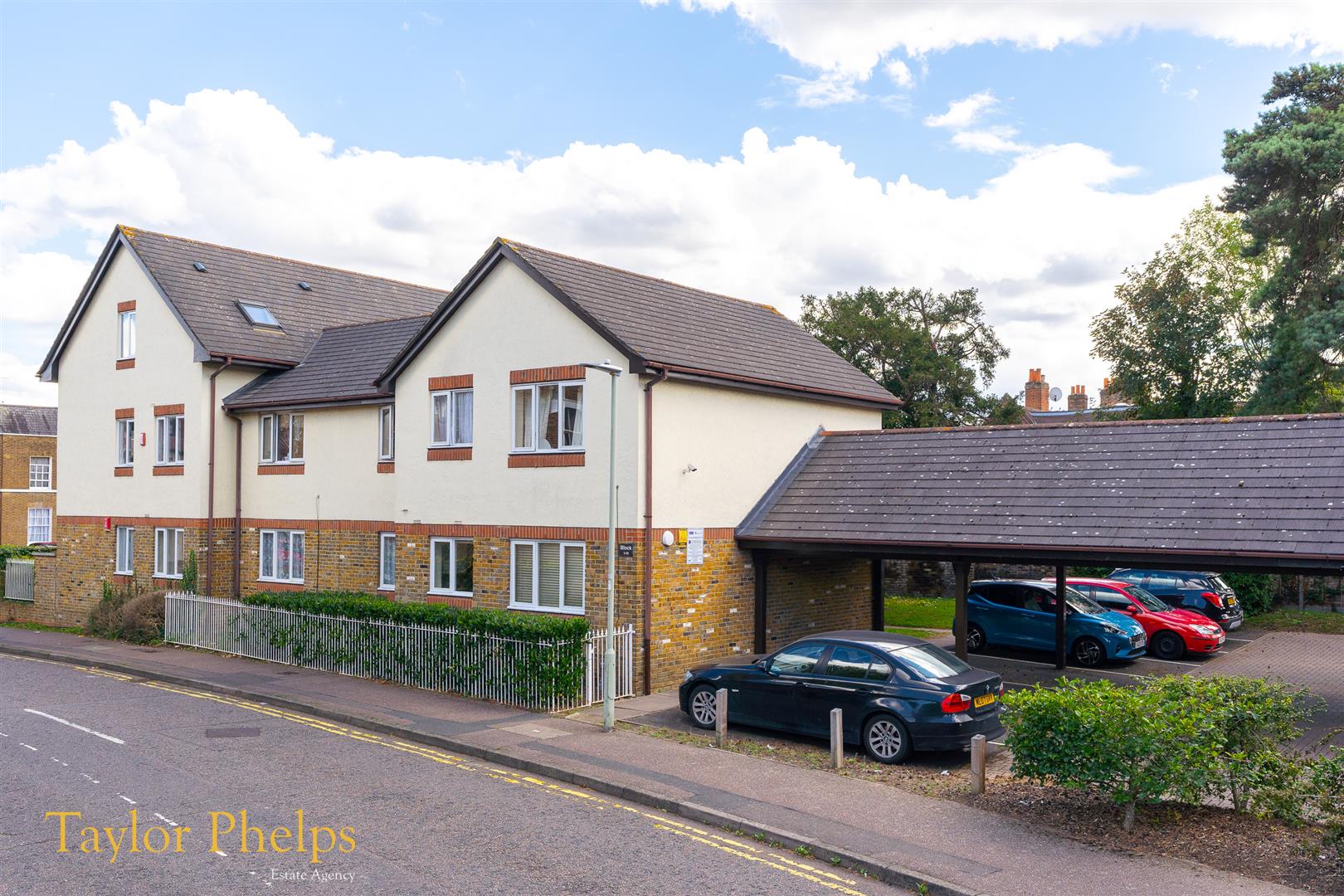 Friends Avenue, Cheshunt, EN8 8LX