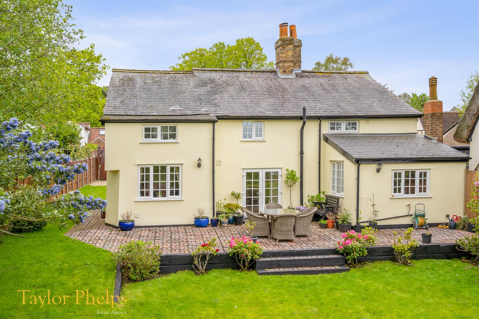 Property in Baldock Road, Cottered, Buntingford, Hertfordshire, SG9 9PS