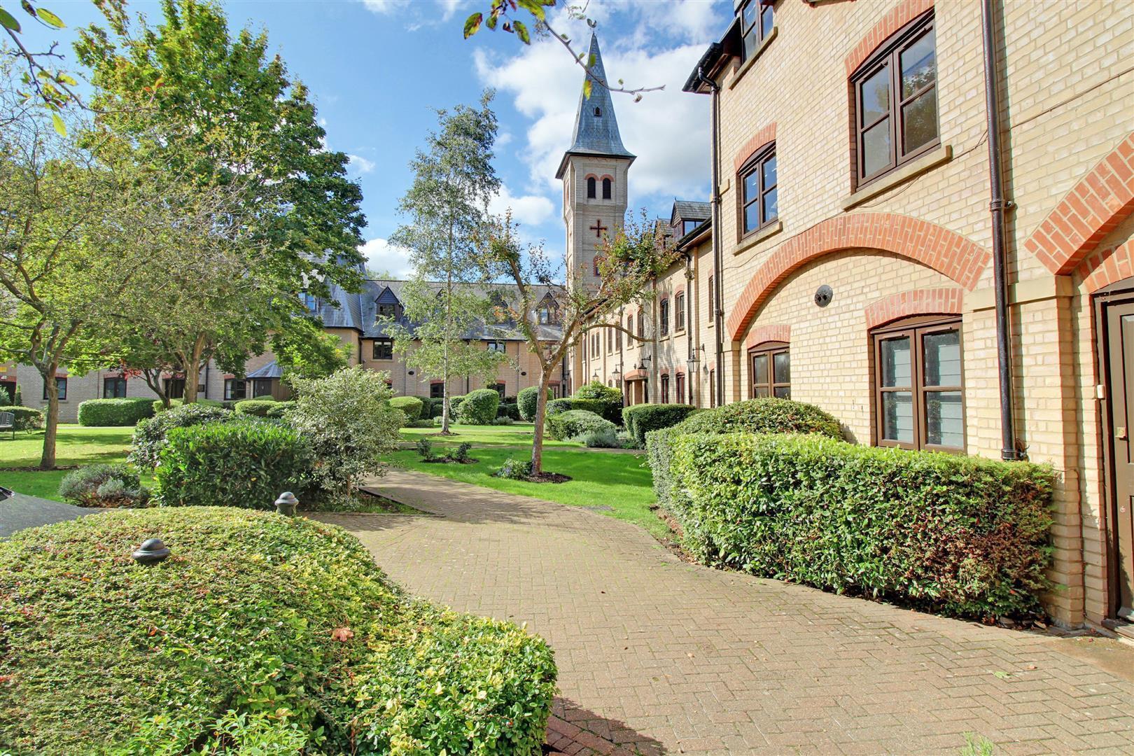 Property in River Meads, Stanstead Abbotts, Stanstead Abbotts Ware