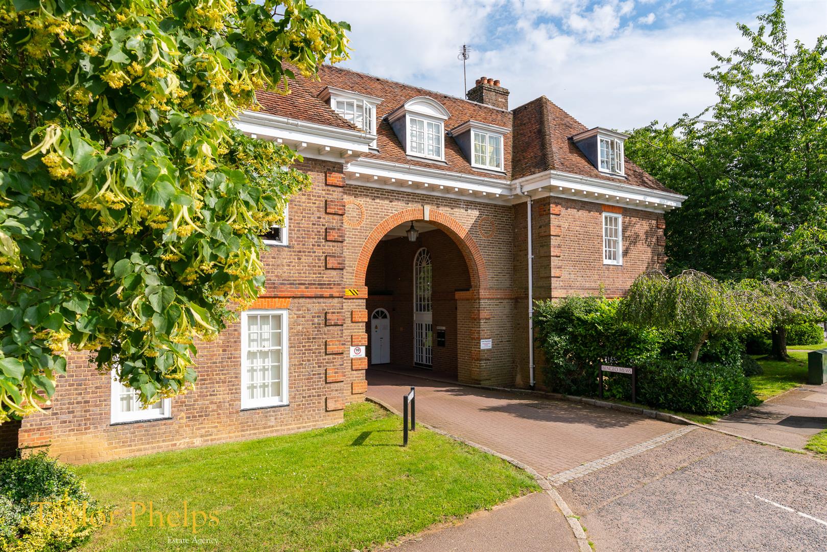 Property in Bengeo House, Bengeo Street, Hertford, Hertfordshire, SG14 3TJ