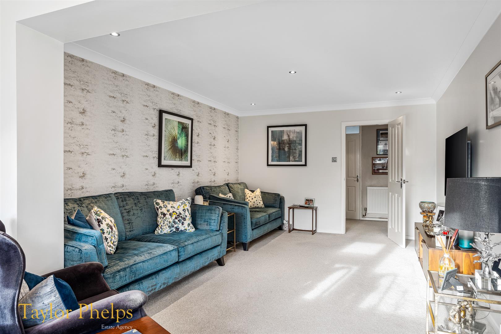 Property in Wheatcroft, West Cheshunt, Cheshunt Waltham Cross