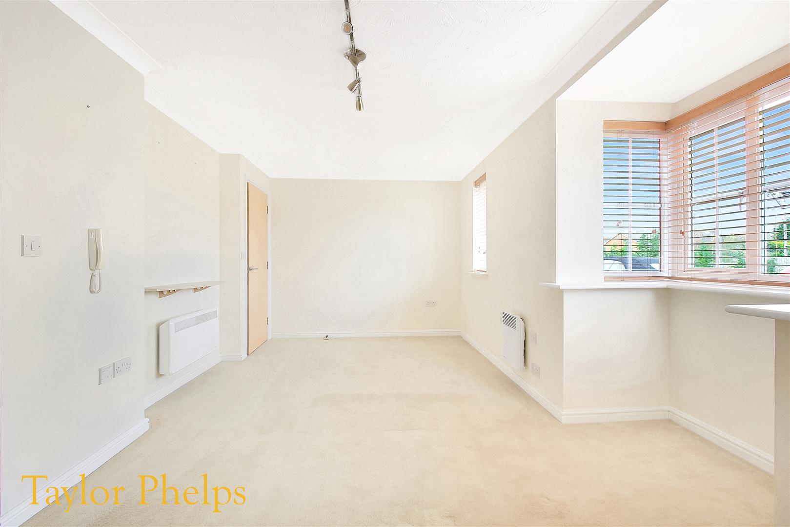 Property in The Granary, Stanstead Abbotts, Stanstead Abbotts Ware