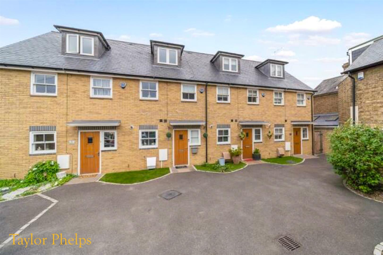 Phoenix Court, Ware, SG12 7BW