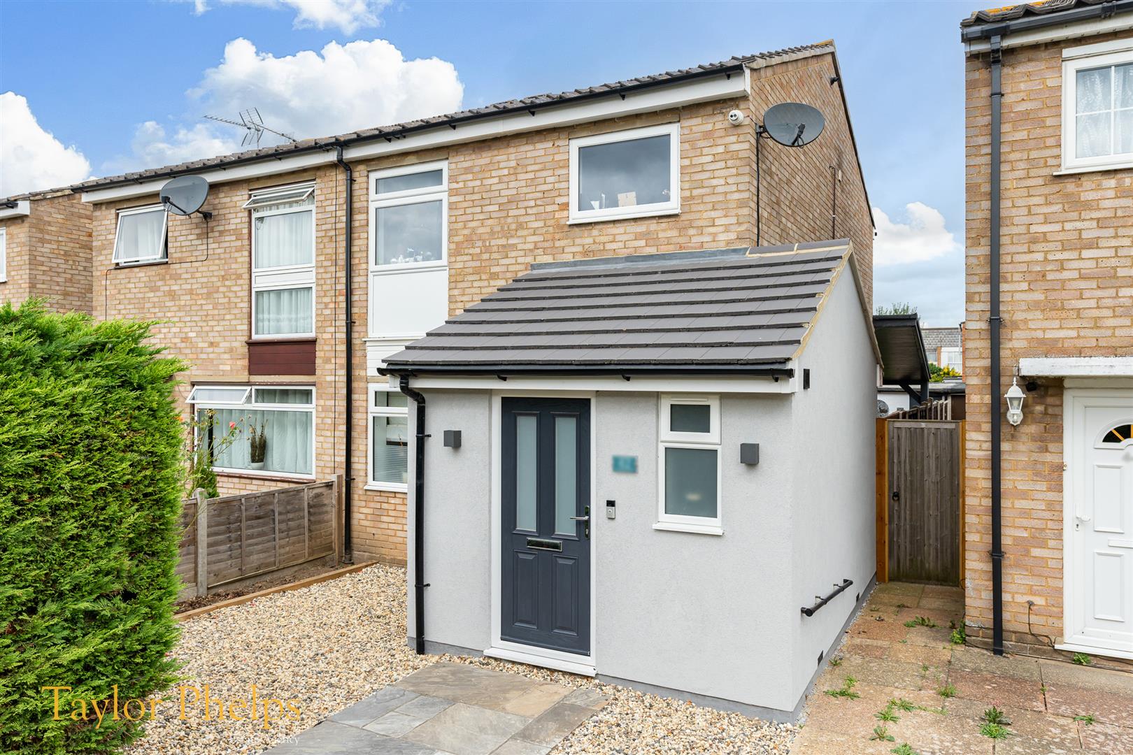 Dymokes Way, Hoddesdon, EN11