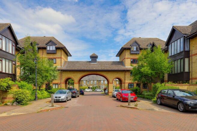 Lygean Avenue, Ware, SG12 7AR