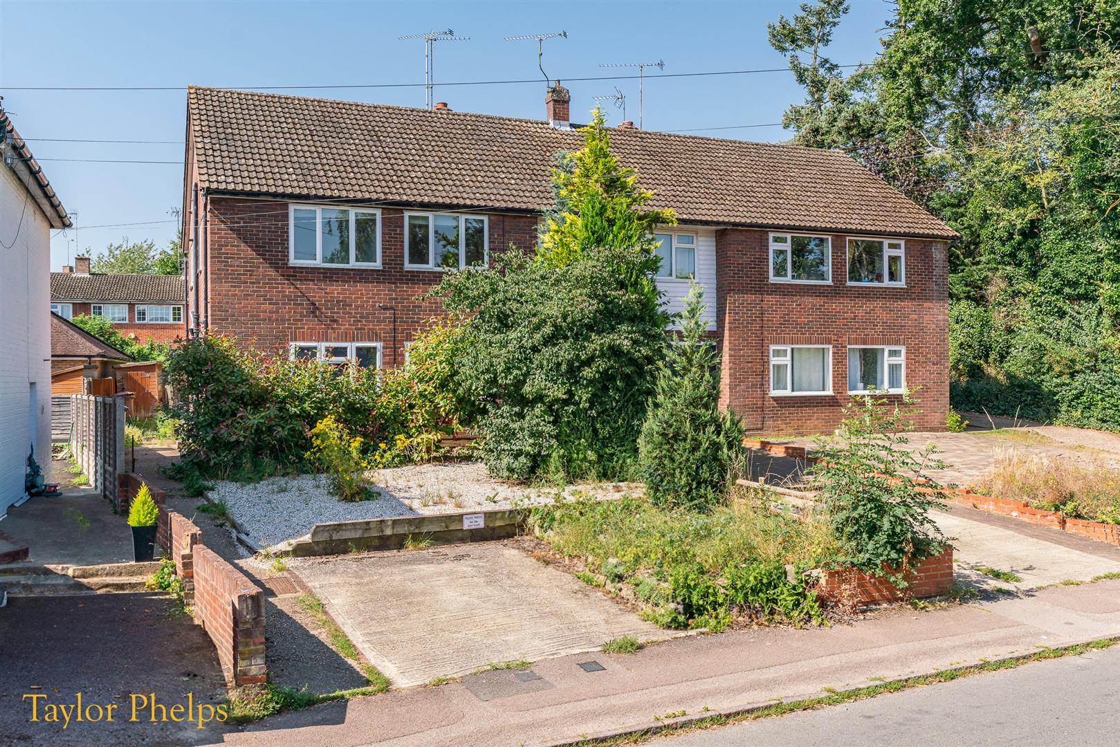 High Street, Watton At Stone, SG14 3SY