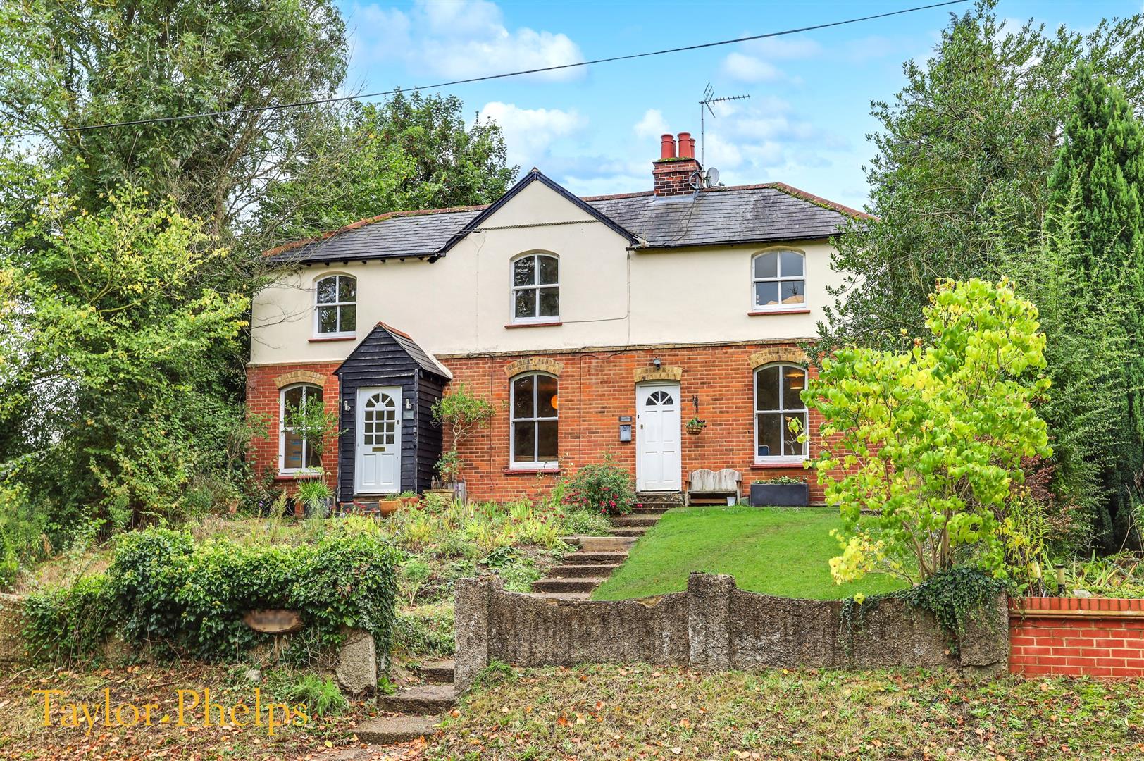 Cambridge Road, Thundridge, SG12 0SU