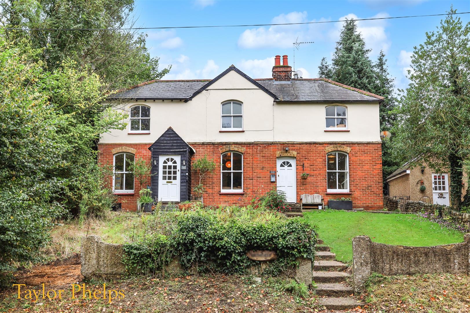 Cambridge Road, Thundridge, SG12 0SU