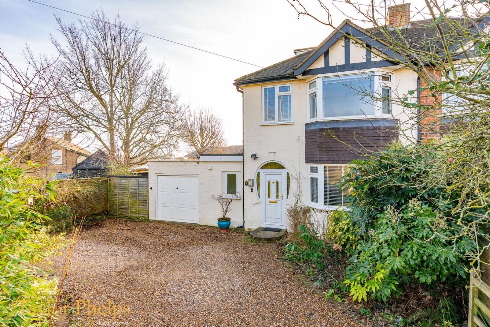 Fanshawe Crescent, Ware, SG12 0AS