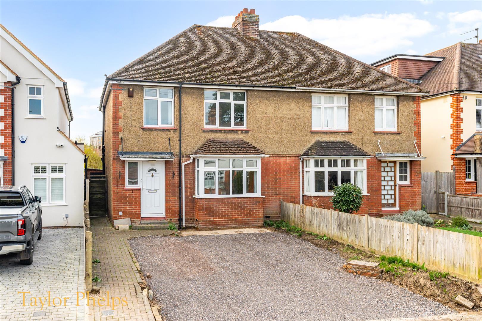 New Road, Broxbourne, EN10 7LW