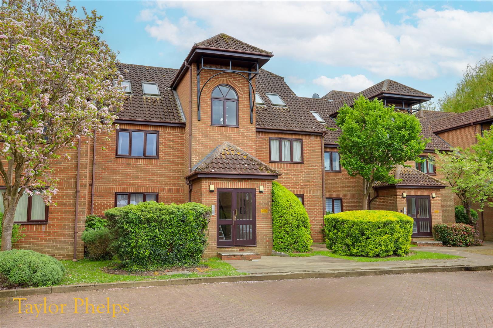 Millers Lane, Stanstead Abbotts, SG12 8AF