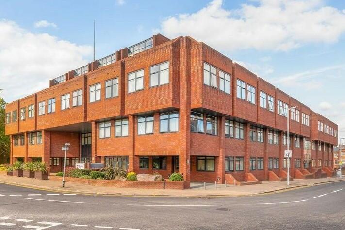Flowers Way, Luton, LU1 3GB
