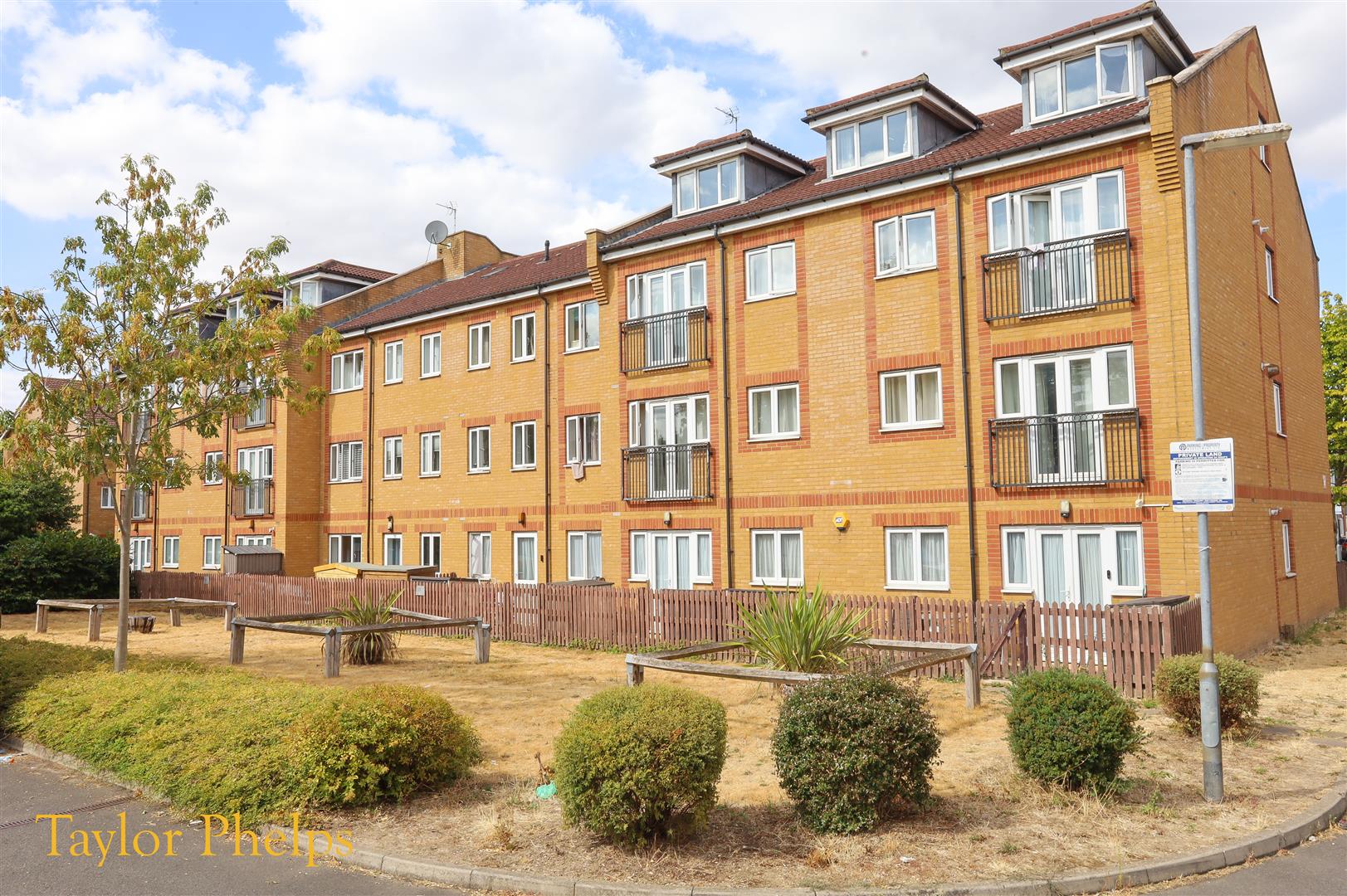 Foundry Gate, Waltham Cross, EN8 7HR