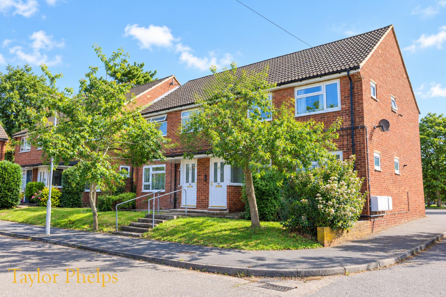 Berkeley Close, Ware, SG12 0BS