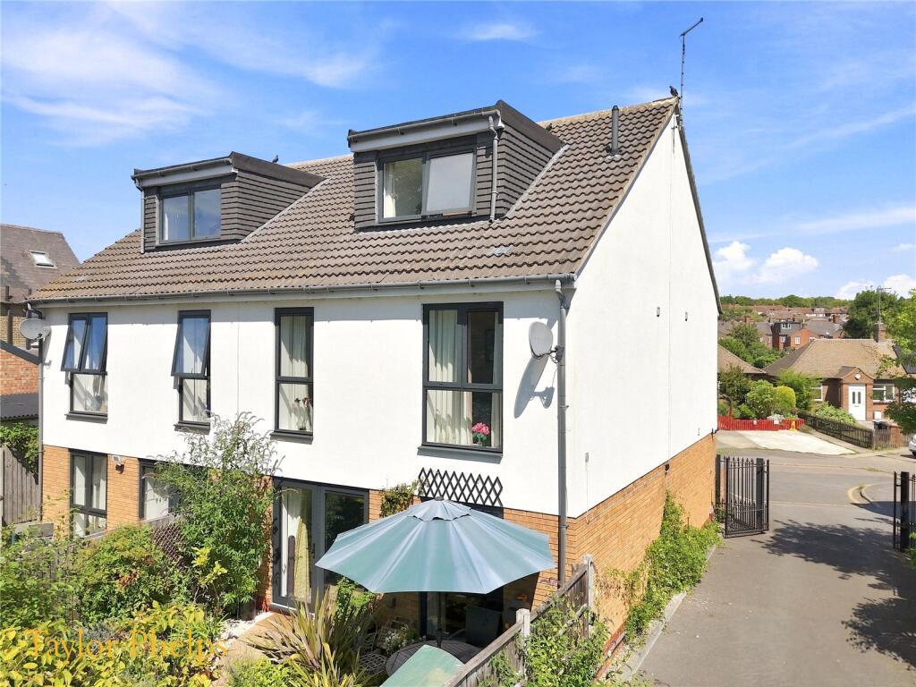 The Close, Ware, SG12 7EG