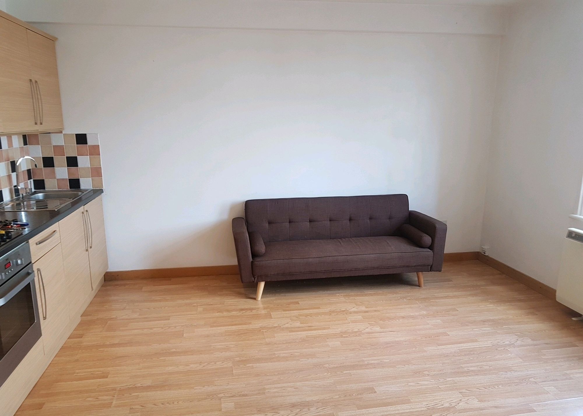 Flat 3, 15 St. Bartholomews Terrace, Rochester, ME1