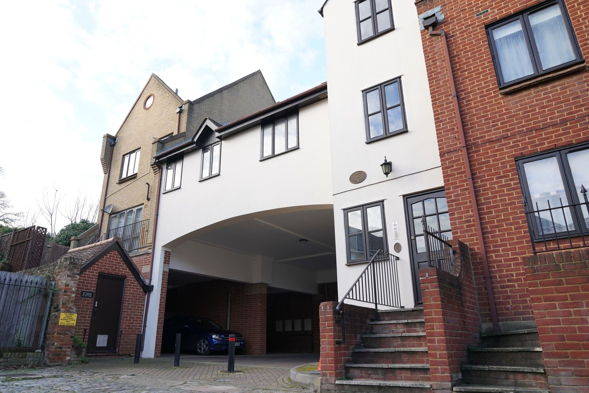 Flat 4, The Chimes Bishops Walk, Rochester, ME1
