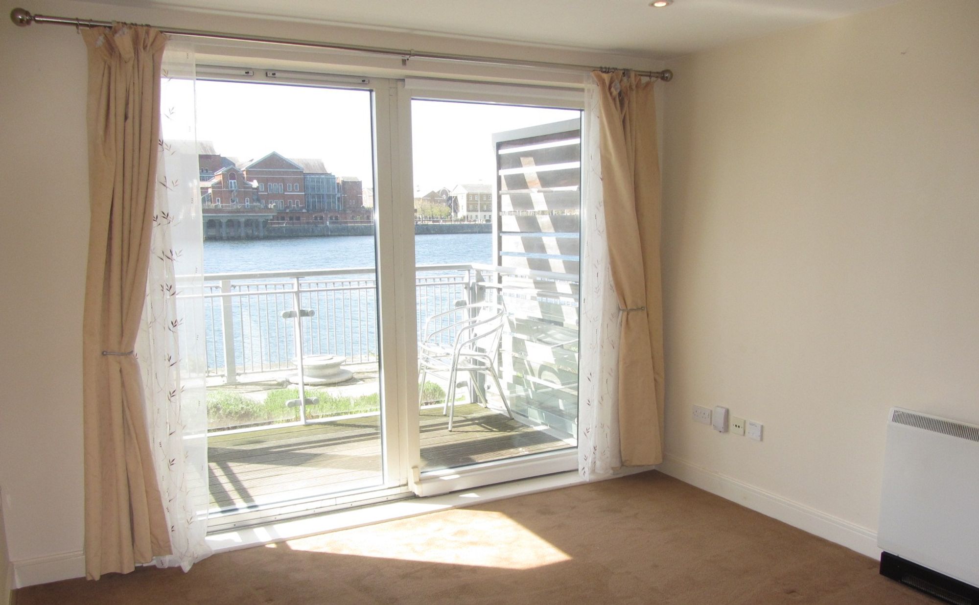 66 Watersmeet, Chatham, ME4