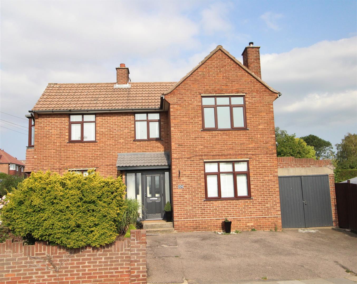 Property in Dale Hall Lane, Ipswich, Suffolk, IP1 4LW