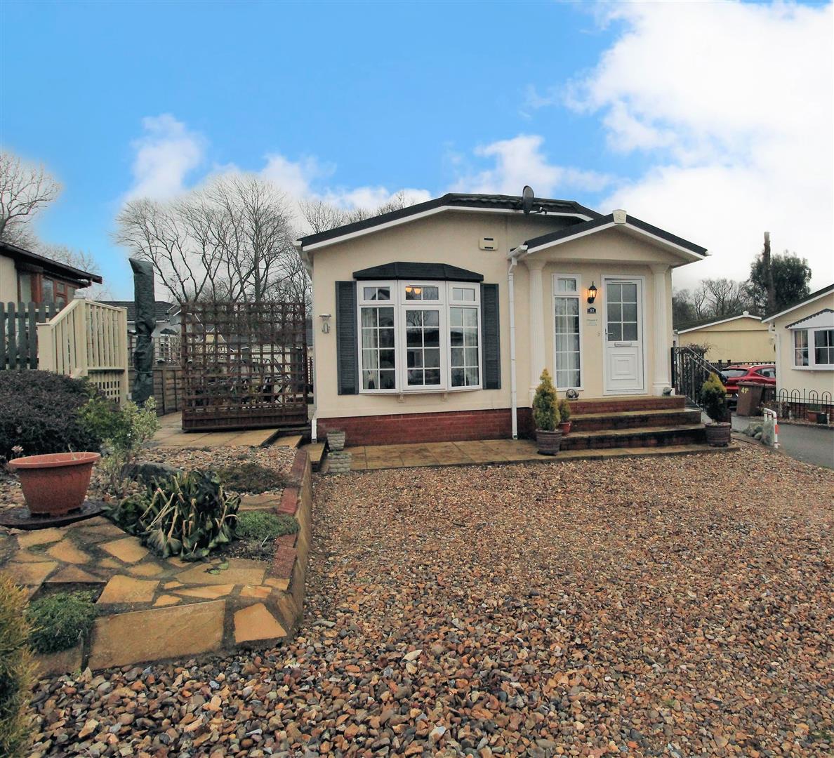 Property in Chalk Hill Lane, Great Blakenham, Suffolk, IP6 0ND