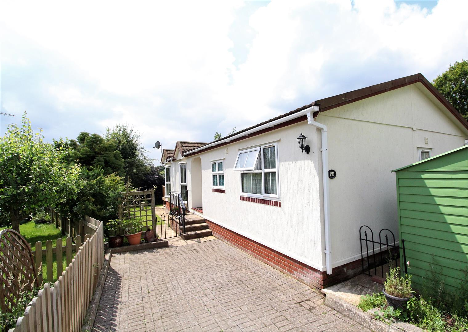 Property in Chalk Hill Lane, Great Blakenham, Suffolk, IP6 0ND