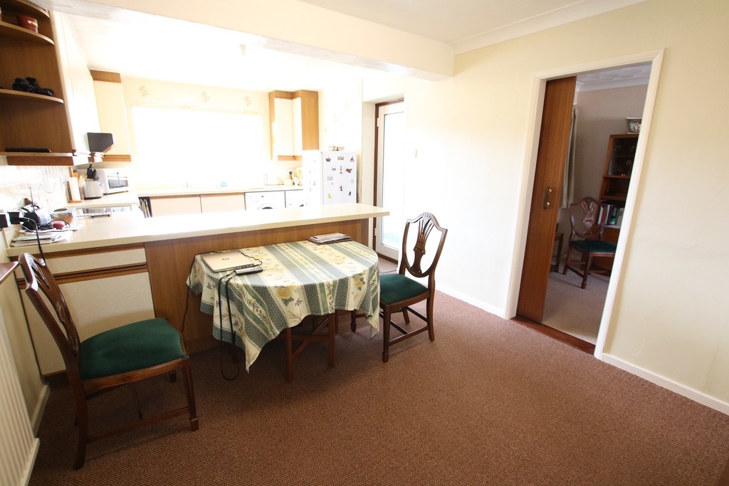 Property in Eddowes Road, Barham, Ipswich, Suffolk, IP6 0BD