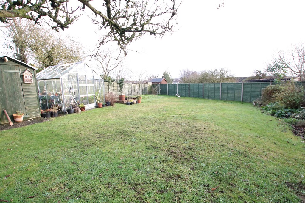 Property in Old Rectory Close, Barham, Ipswich, Suffolk, IP6 0PY