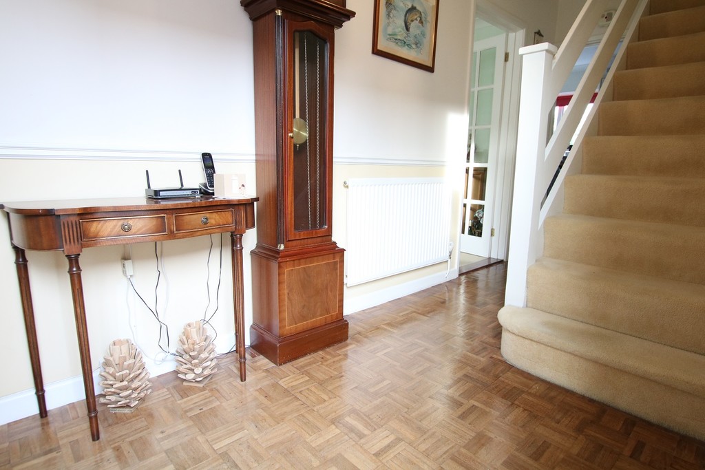 Property in Old Rectory Close, Barham, Ipswich, Suffolk, IP6 0PY