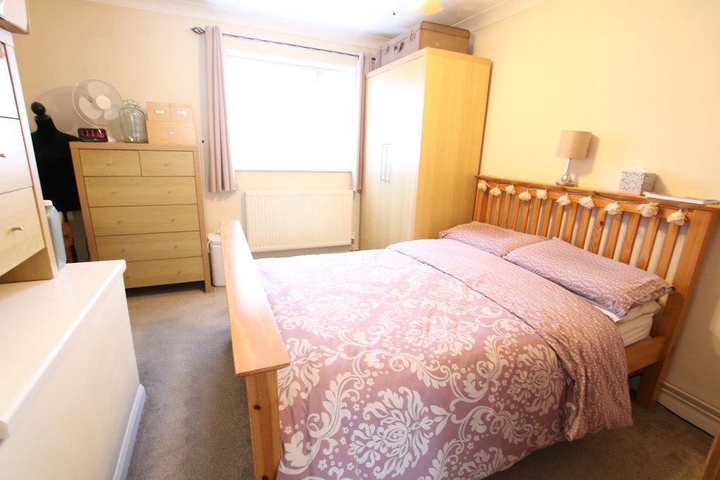 Property in Foresters Walk, Barham, Ipswich, Suffolk, IP6 0TA