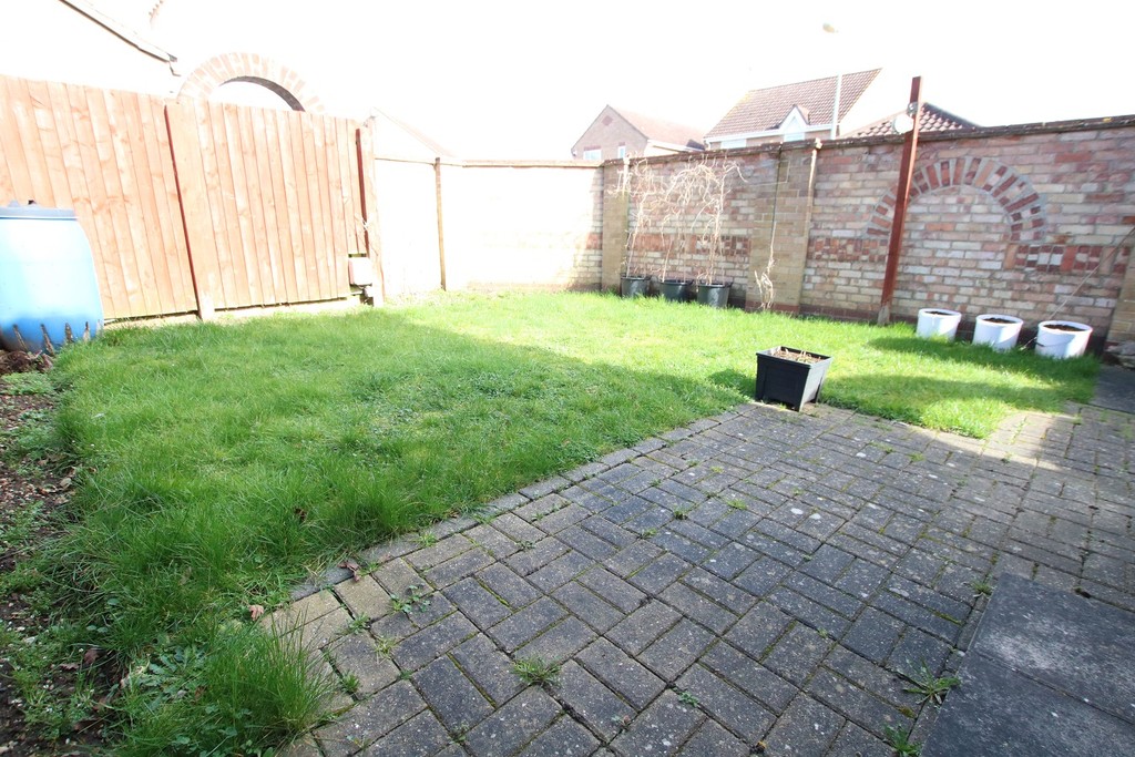 Property in Foresters Walk, Barham, Ipswich, Suffolk, IP6 0TA