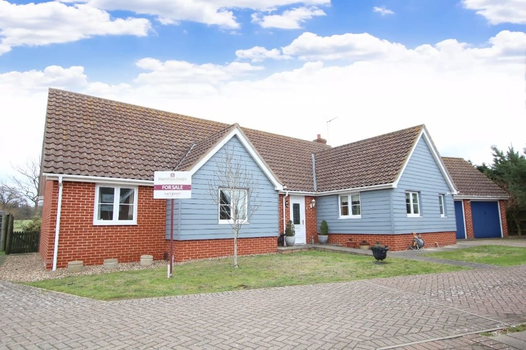 Property in Jackson Place, Barham, Ipswich, Suffolk, IP6 0PQ