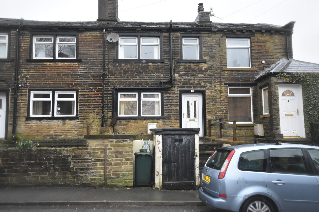 Property in Clayton Lane, Clayton, Bradford, BD14 6PB