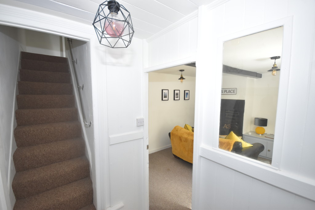 Property in New House Lane, Clayton Heights, Bradford, BD13 1EE