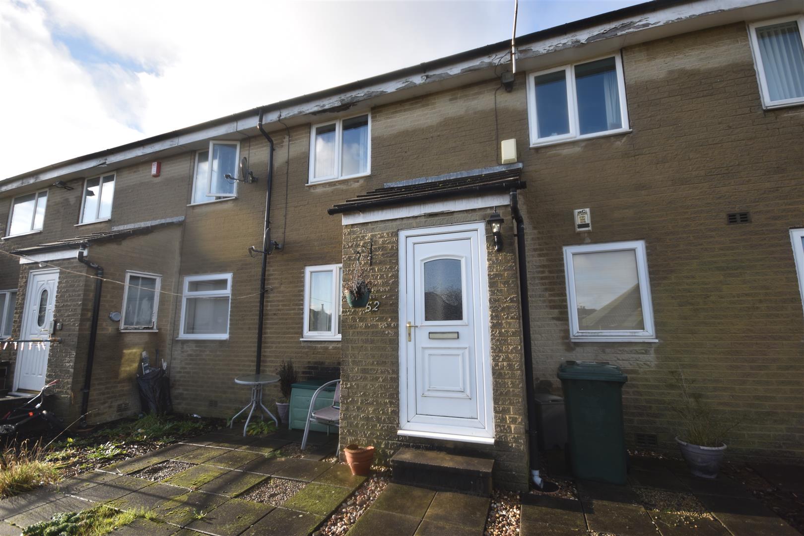 Property in Ascot Parade, Horton Bank Top, Bradford, BD7 4NJ