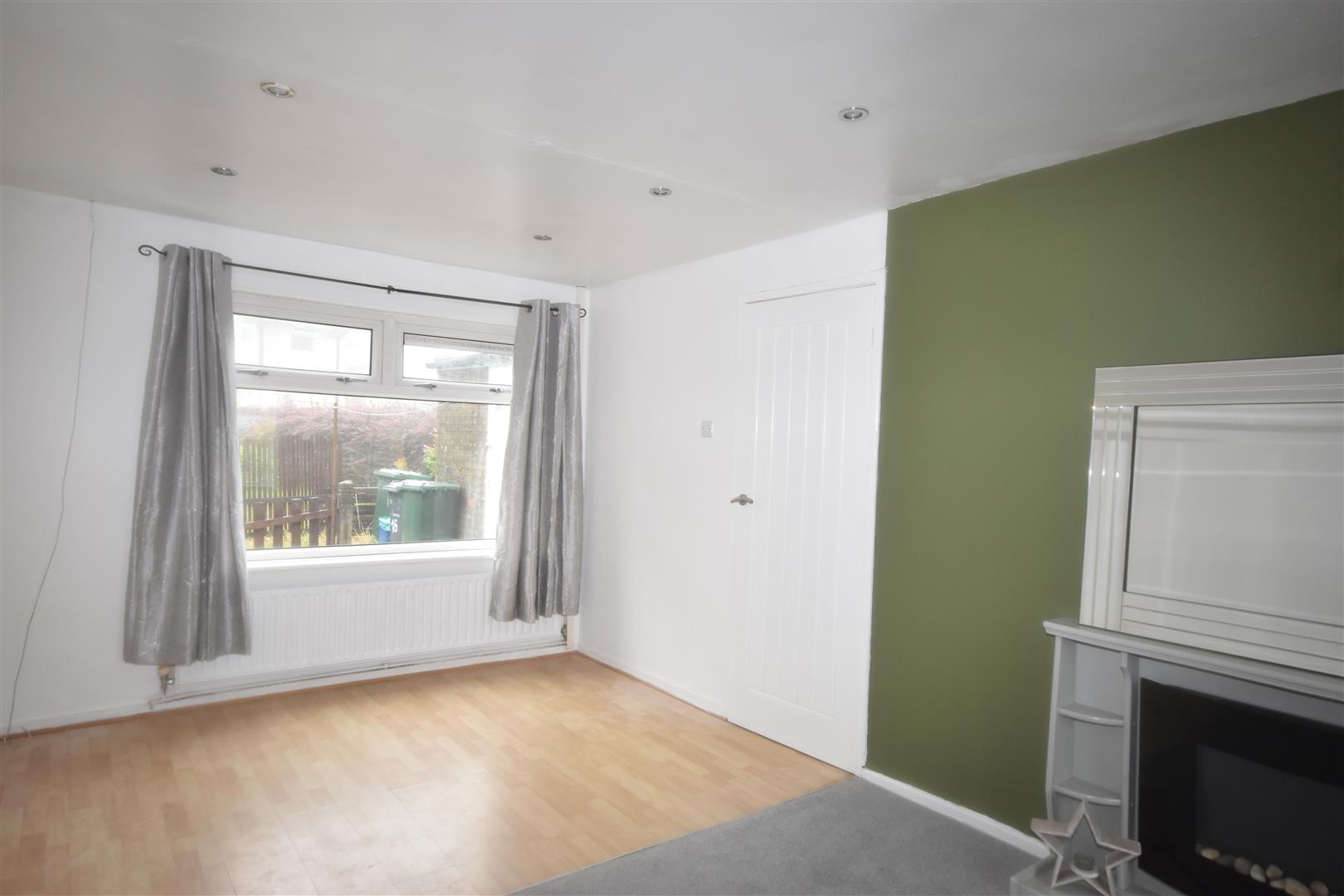 Property in Hillcrest Drive, Queensbury, Bradford, BD13 2QT
