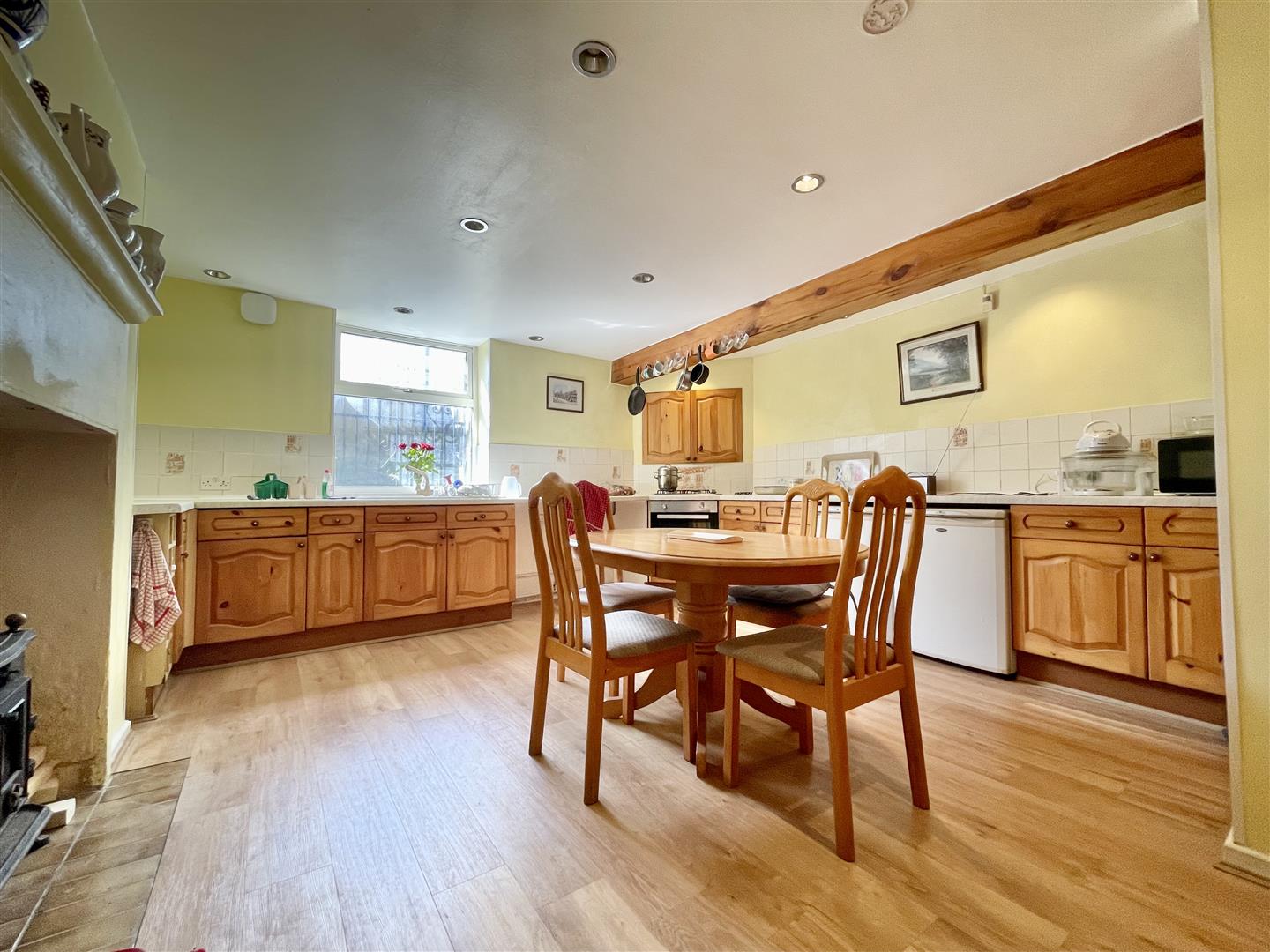 Vine Terrace West, Bradford, BD8