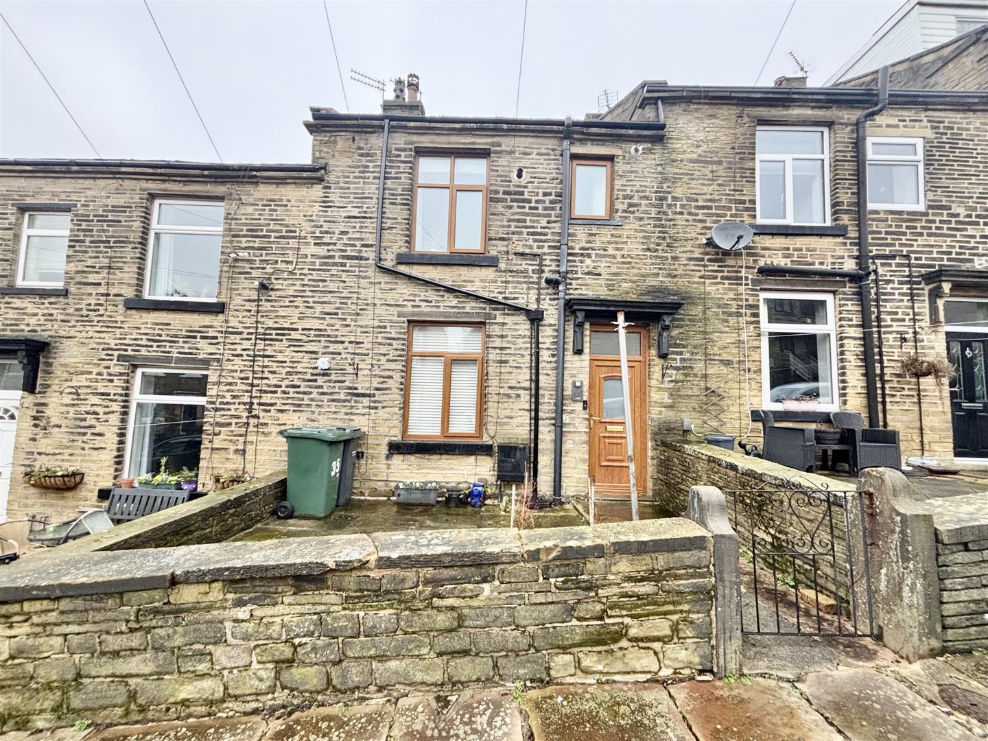 High Street, Bradford, BD13