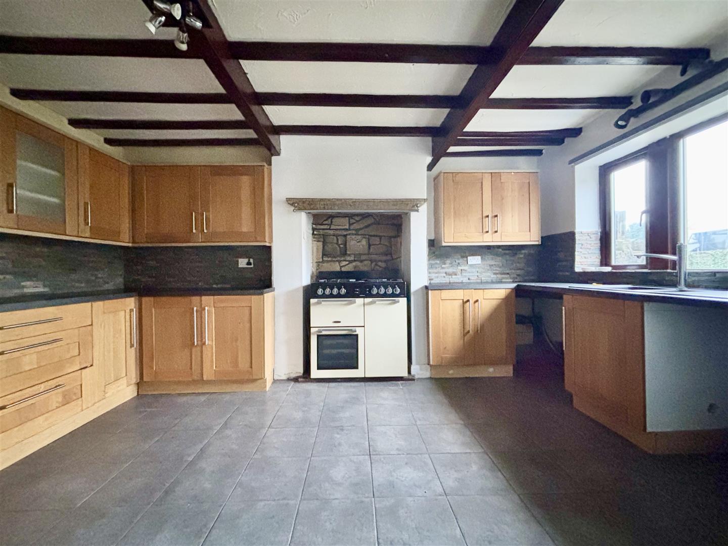 Breaks Fold, Bradford, BD12