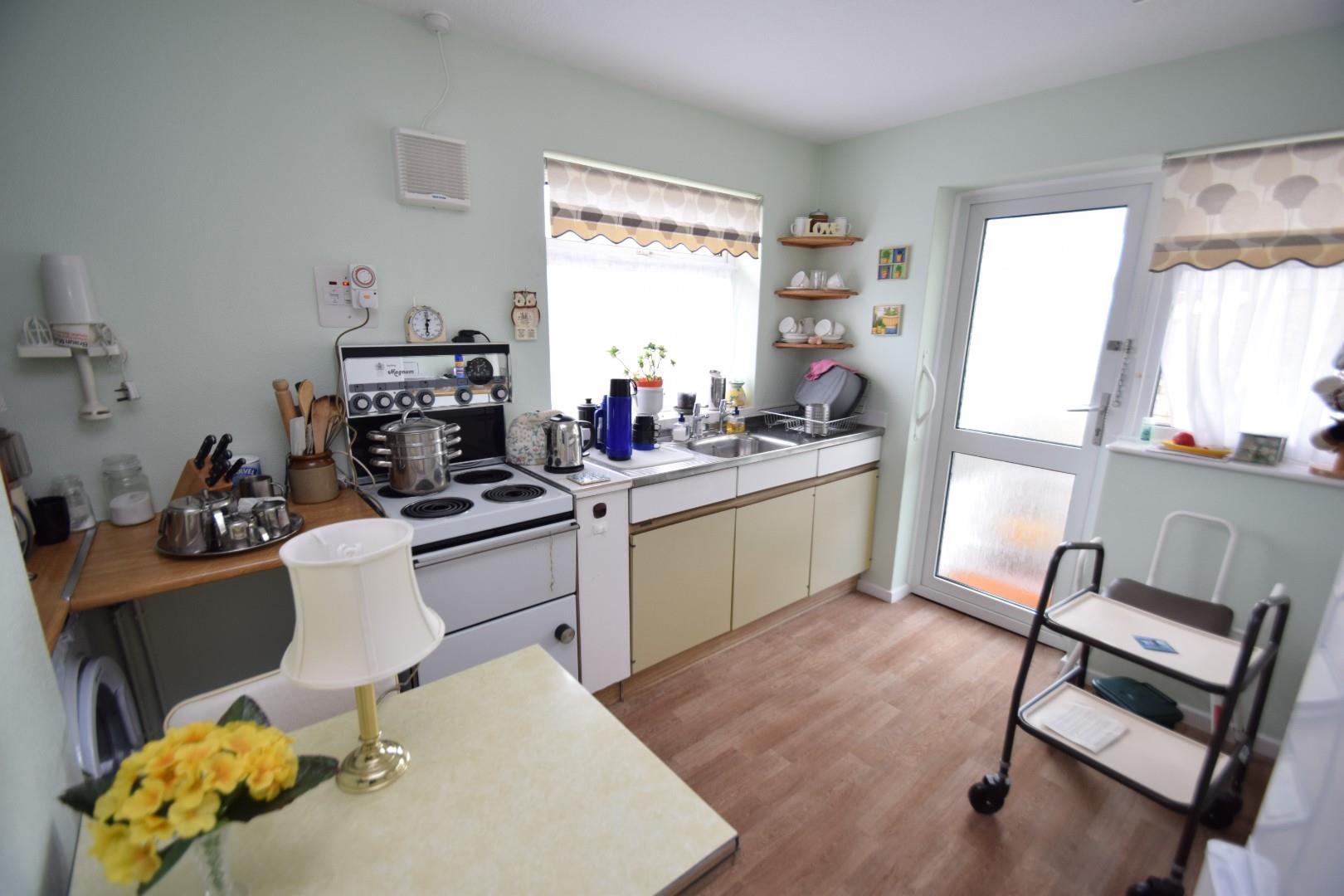 Property in Willow Avenue, Hailsham, Hailsham, East Sussex, BN27 1TH