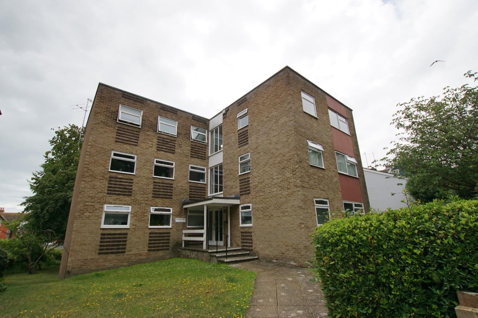 Property in Arundel Road, Upperton, Eastbourne, BN21 2EW