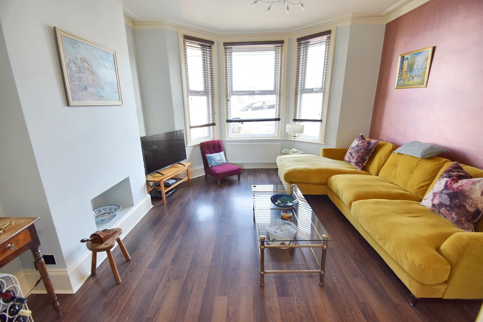 Seaside, Eastbourne, BN22 7RA