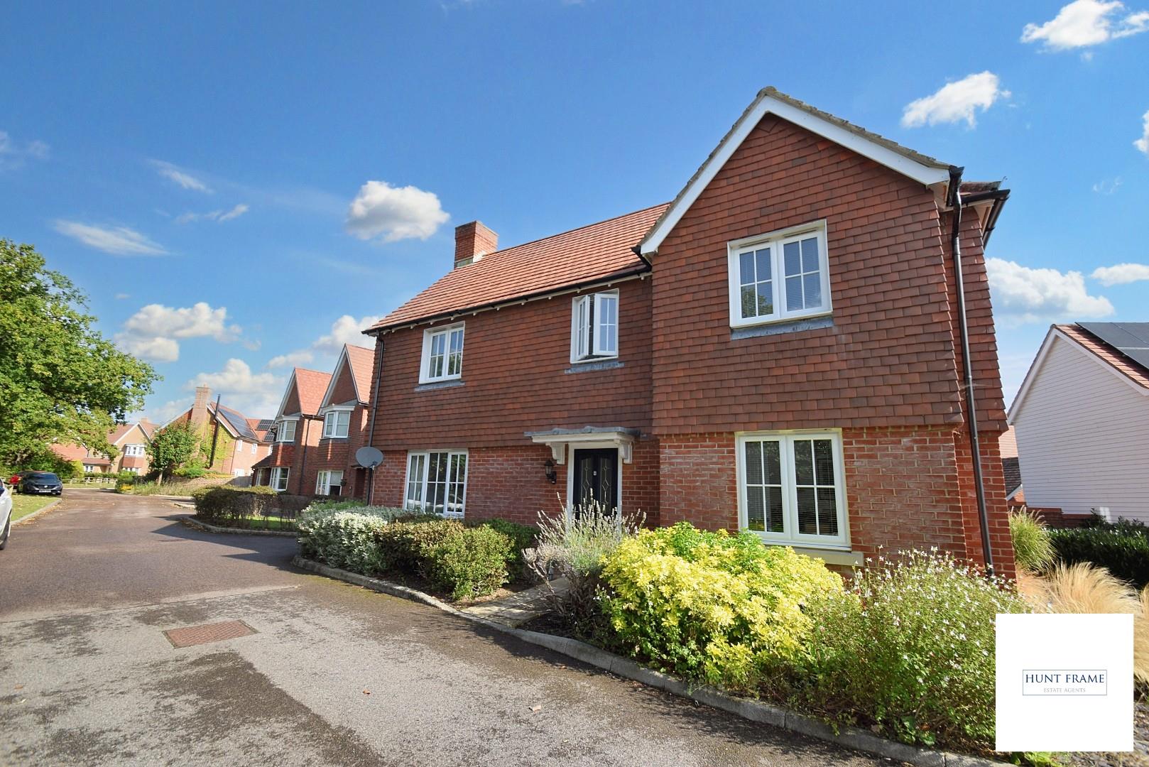 Gatcombe Crescent, Polegate, BN26 6FP