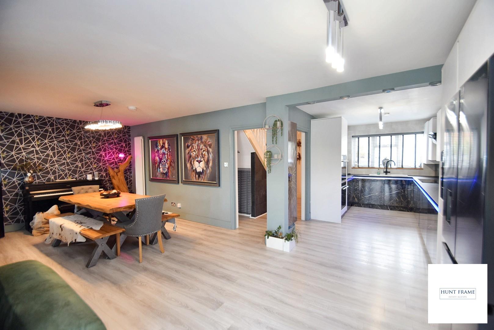 Dutchells Way, Eastbourne, BN22 0XF